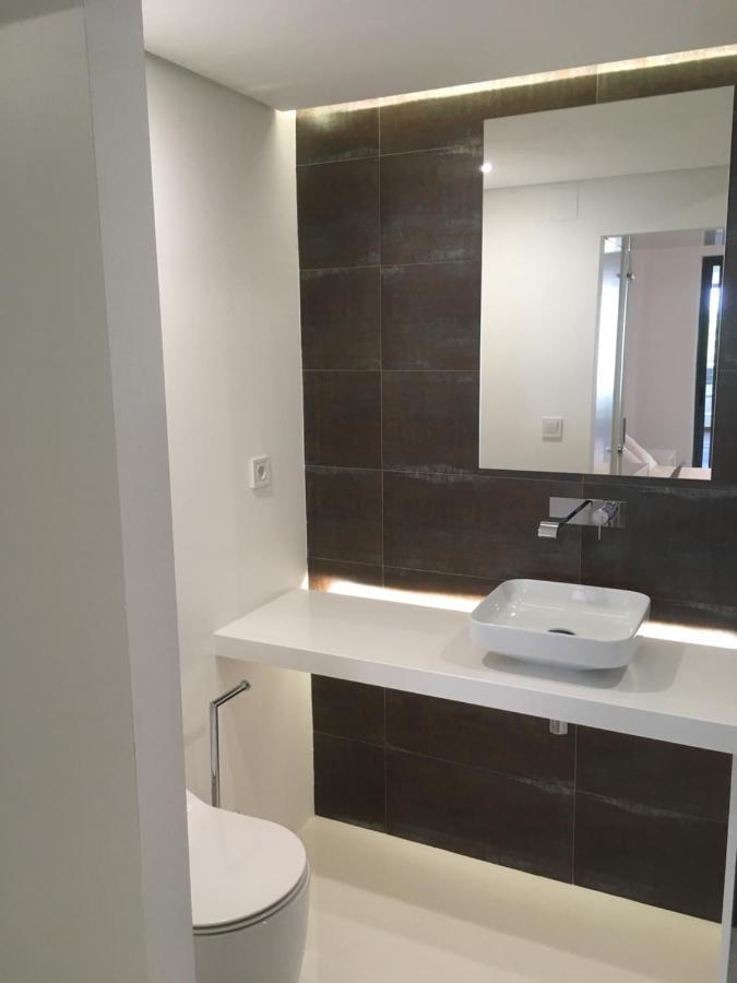 Bedrooms In Modern Guest House Almada Extérieur photo