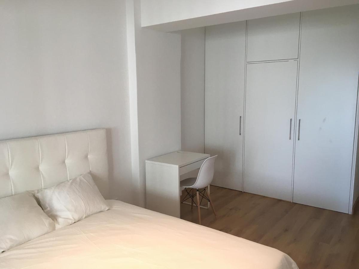 Bedrooms In Modern Guest House Almada Chambre photo